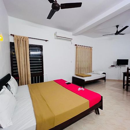 Hotel Sunday - Townhouse Club Airport Trivandrum Thiruvananthapuram Eksteriør bilde