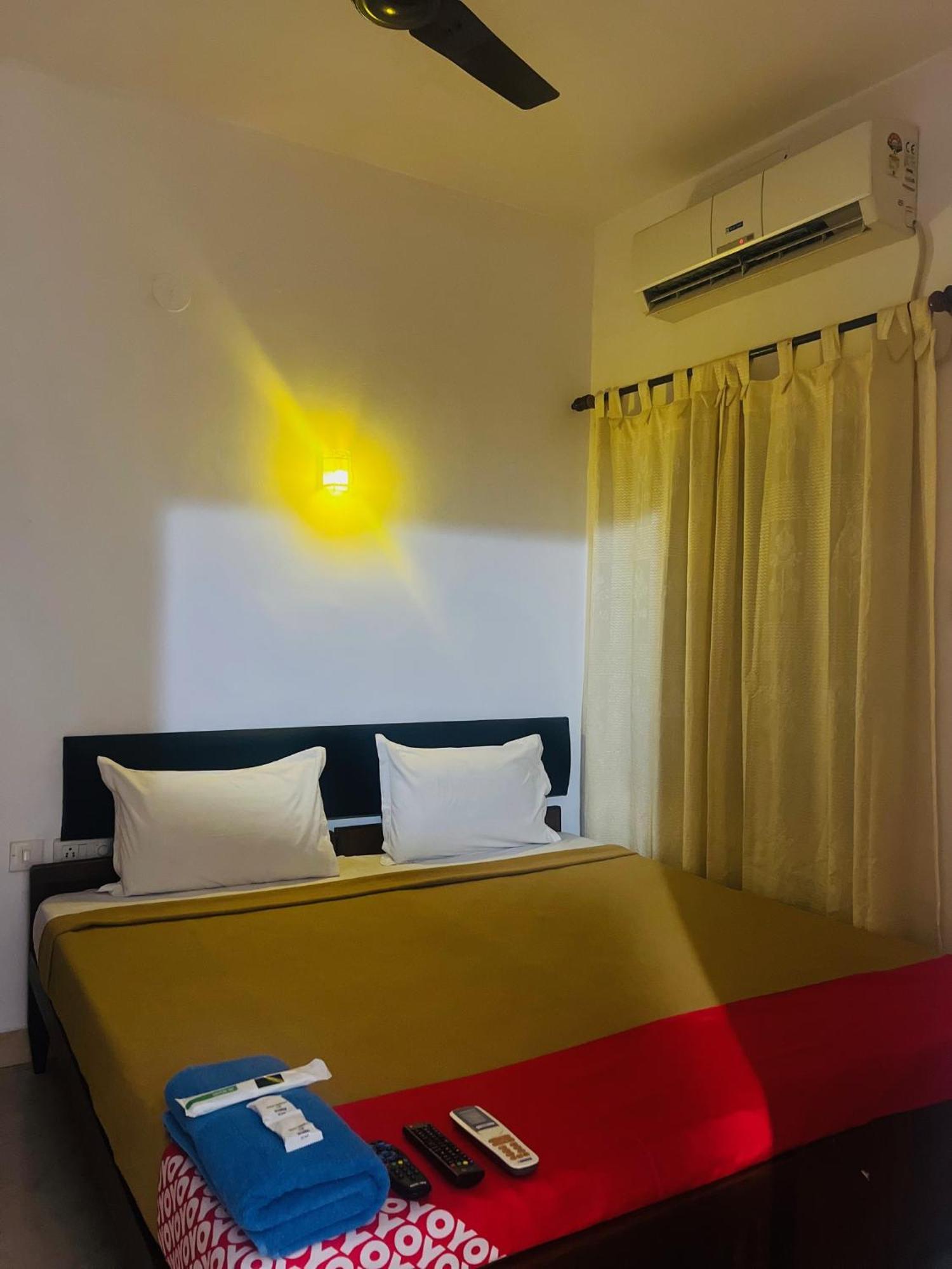 Hotel Sunday - Townhouse Club Airport Trivandrum Thiruvananthapuram Eksteriør bilde
